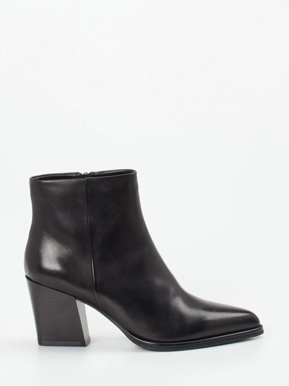 Regarde Le Ciel – Ankle Boots aus Kalbleder schwarz