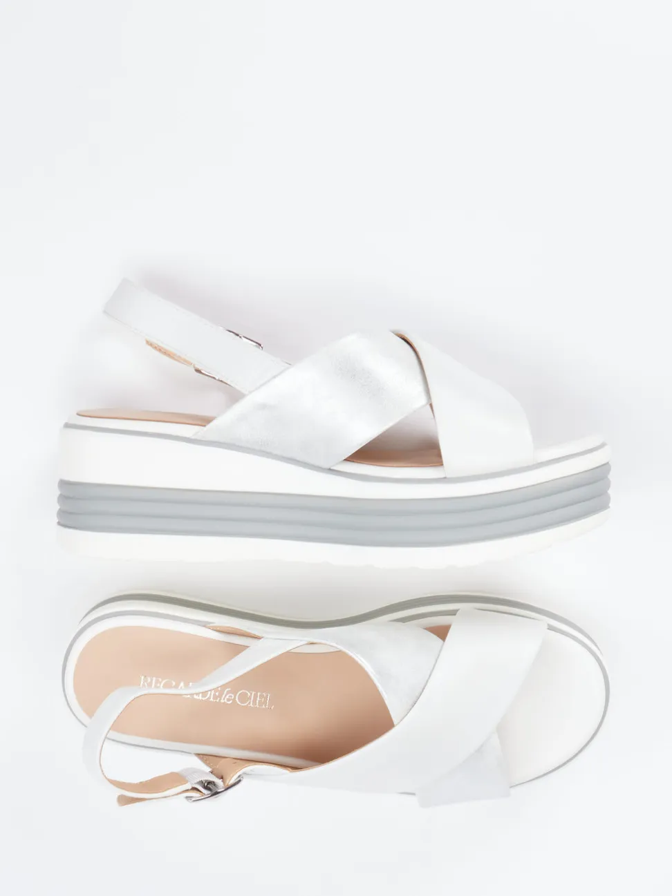 Regarde Le Ciel – Plateau-Sandale aus Kalbleder Offwhite
