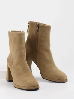 Regarde Le Ciel – Stiefeletten aus Veloursleder sandbeige