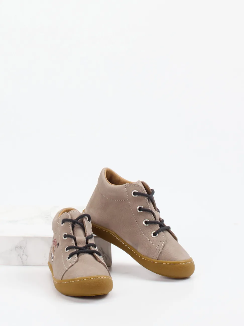 Ricosta – Lauflernschuh aus Nubukleder taupe