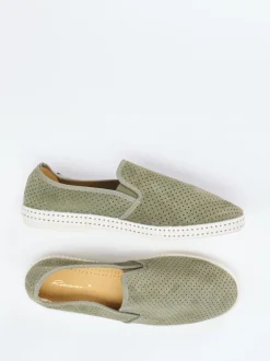 Rivieras – Slip-On aus Veloursleder olivgrün