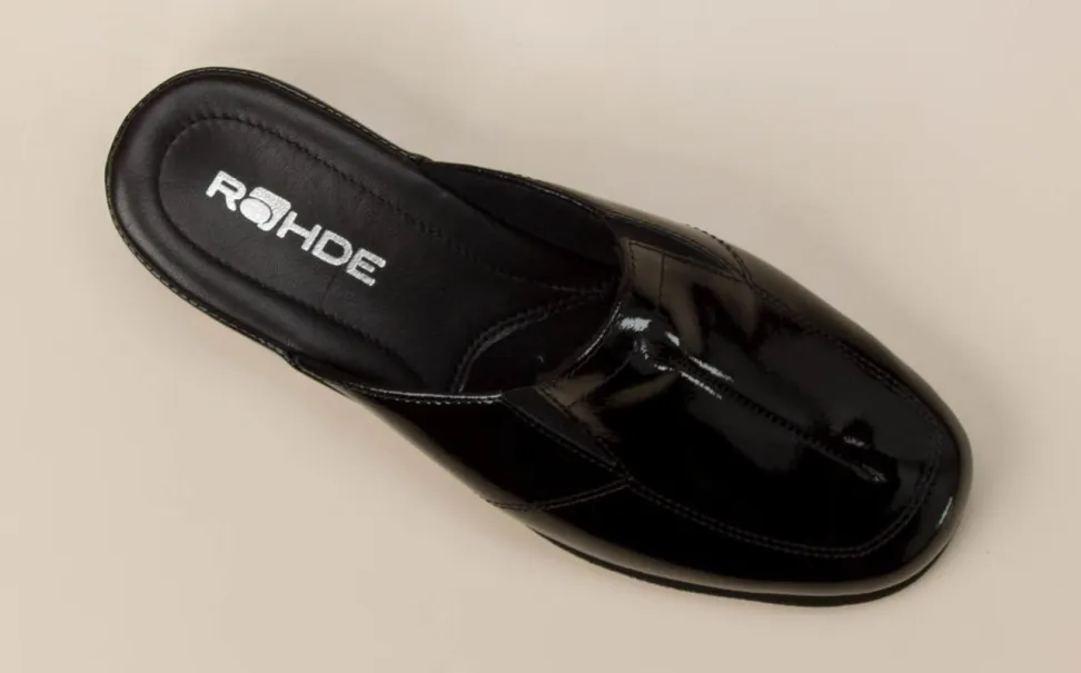 Rohde – Pantoletten aus Lackleder schwarz