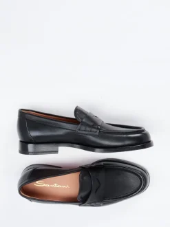 Santoni – Halbschuh aus Hochglanzleder Schwarz