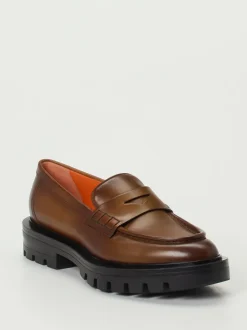 Santoni – Loafer aus Hochglanzleder in Braun