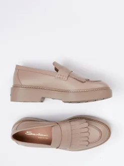 Santoni – Loafer aus Lammleder in Rosébeige