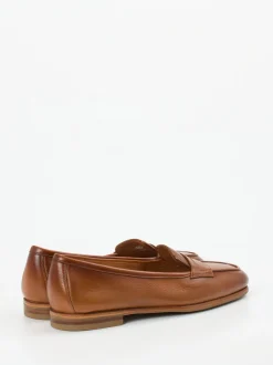 Santoni – Penny Loafer aus Kalbleder cognacbraun