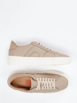 Santoni – Sneaker aus Lammleder in Taupe