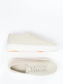 Santoni – Sneaker aus Lammleder in Beige