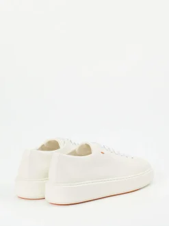 Santoni – Sneaker aus Lammleder in Cremeweiß
