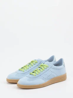 Santoni – Sneaker aus Veloursleder hellblau