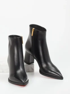 Santoni – Stiefeletten aus Kalbleder in Schwarz