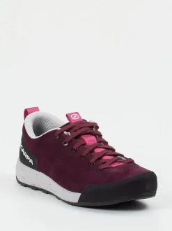 Scarpa – Approach-Schuhe aus Veloursleder brombeer