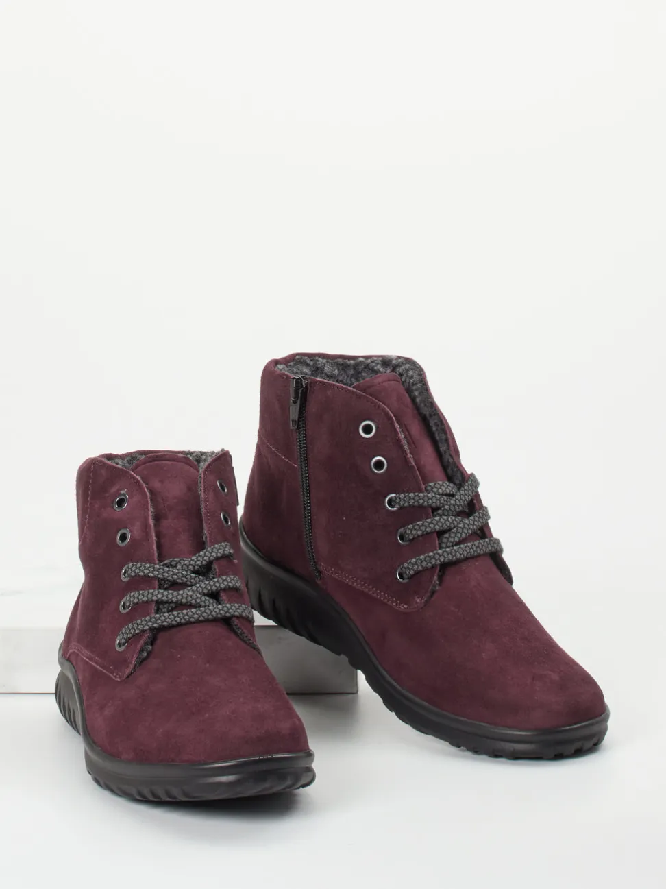 Semler – Schnürboots aus Veloursleder brombeerrot