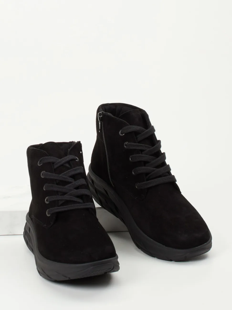 Semler – Schnür-Boots aus Veloursleder Schwarz