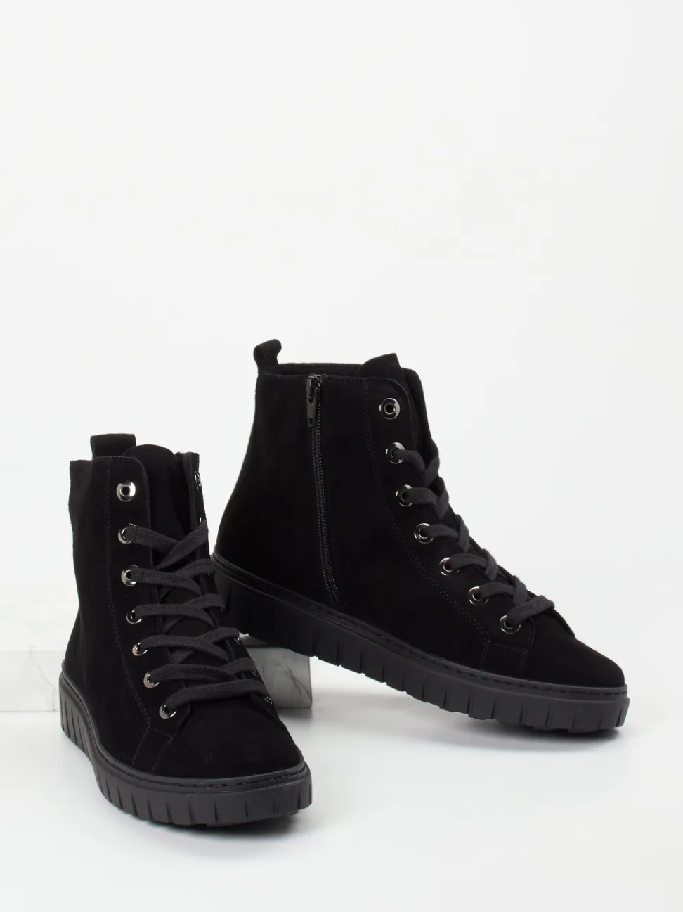 Semler – Schnürboots aus Veloursleder schwarz