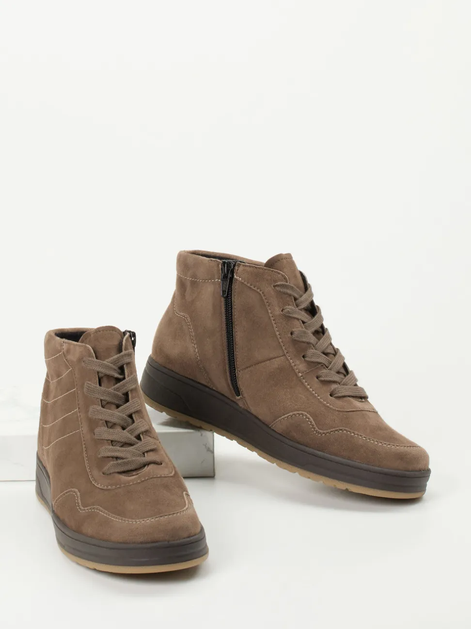 Semler – Schnürstiefelette aus Nubukleder braun
