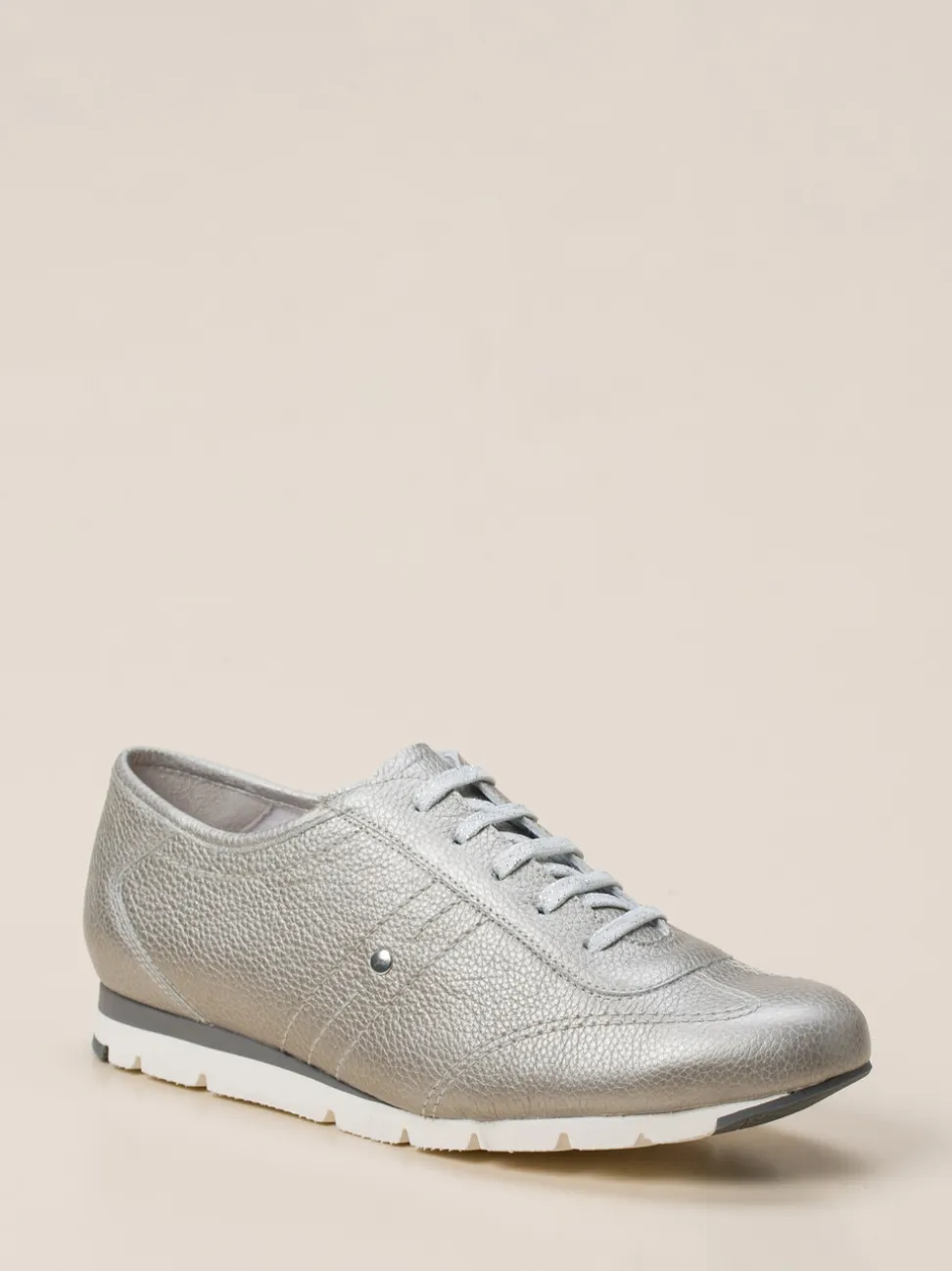 Semler – Sneaker aus Kalbleder silberfarben