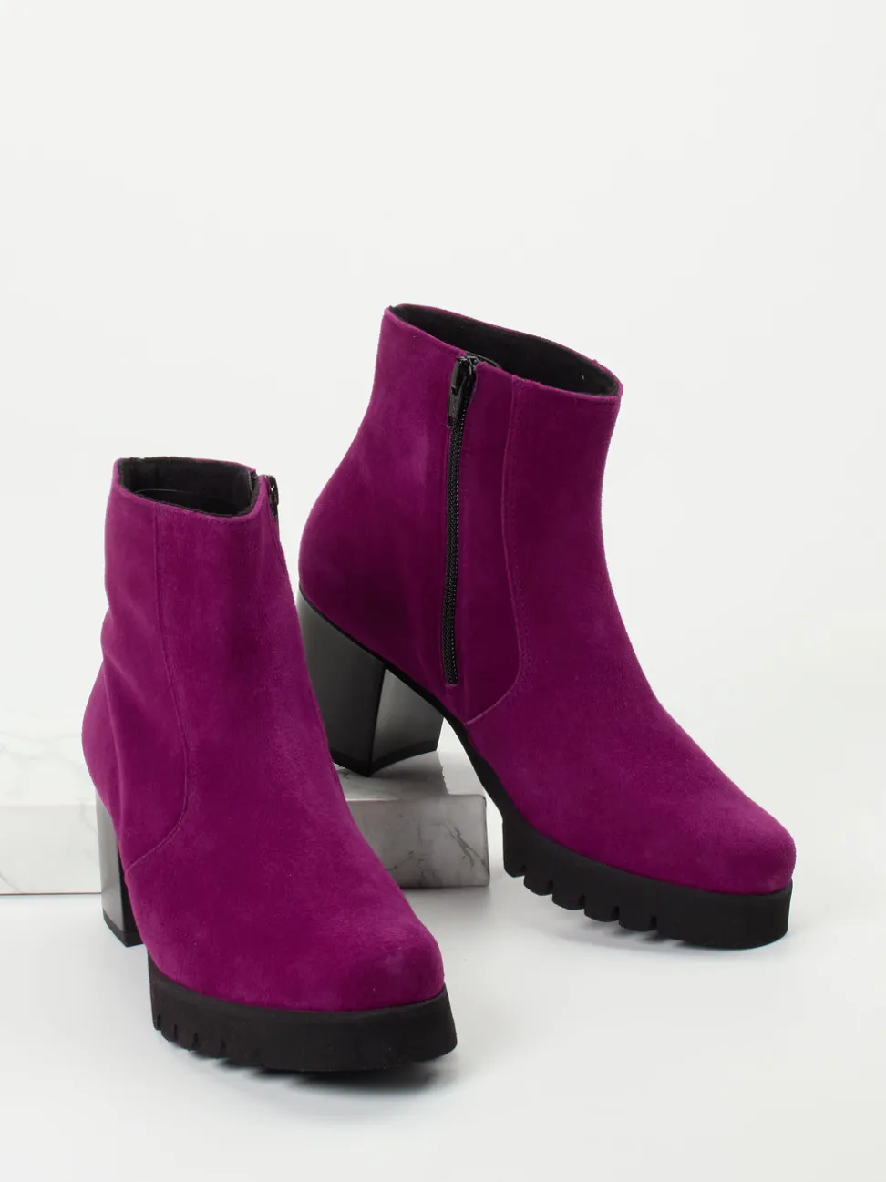 Semler – Stiefelette aus Veloursleder Magenta