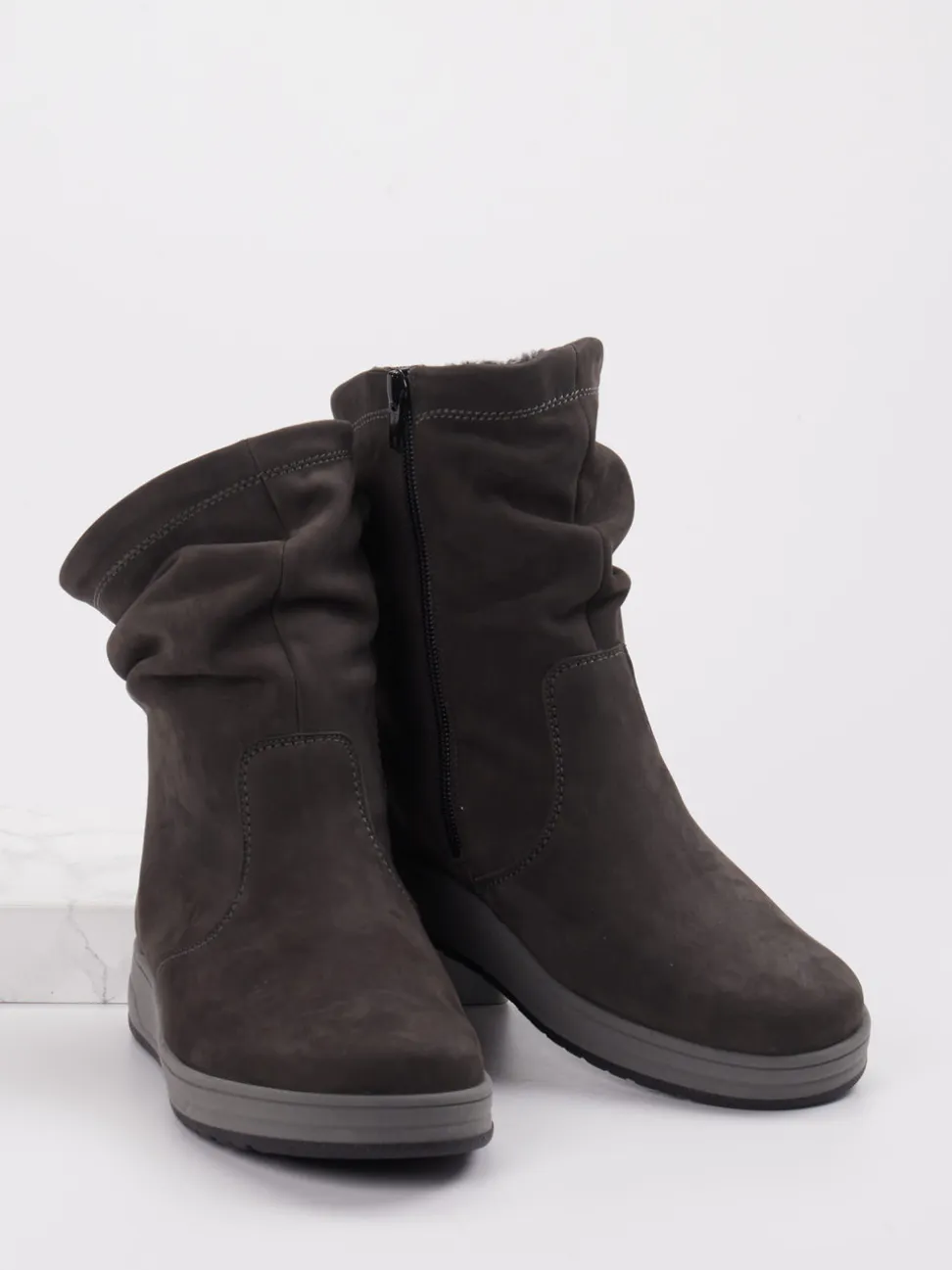 Semler – Stiefeletten aus Nubukleder in Grau