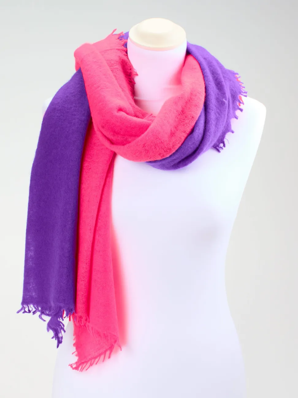 Simone Bruns – Schal aus Kaschmir in Pink-Violett