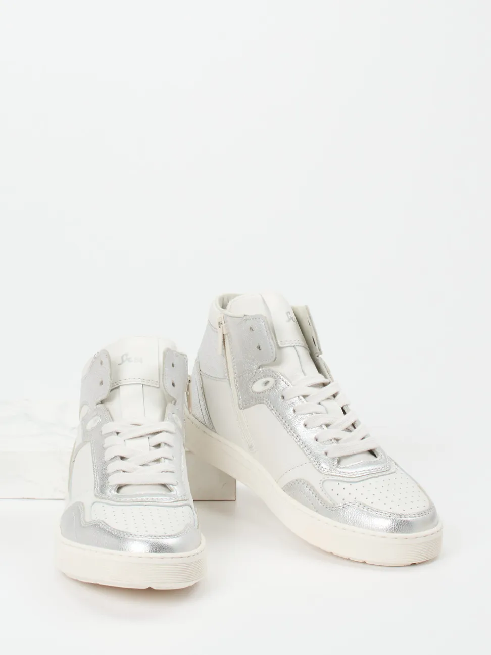 Sioux – High-Top Sneaker aus Metallicleder Offwhite