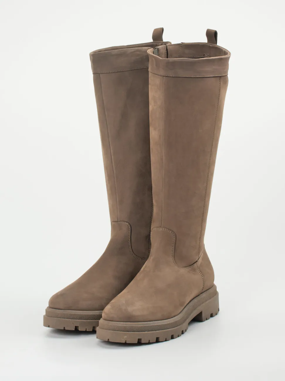 Sioux – Kniehohe Stiefel aus Nubukleder braun