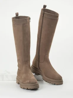 Sioux – Kniehohe Stiefel aus Nubukleder braun