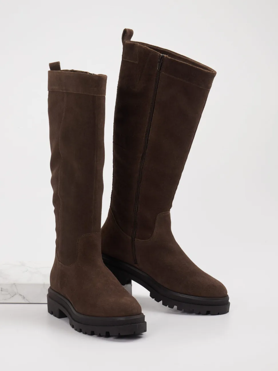 Sioux – Kniehohe Stiefel aus Veloursleder braun