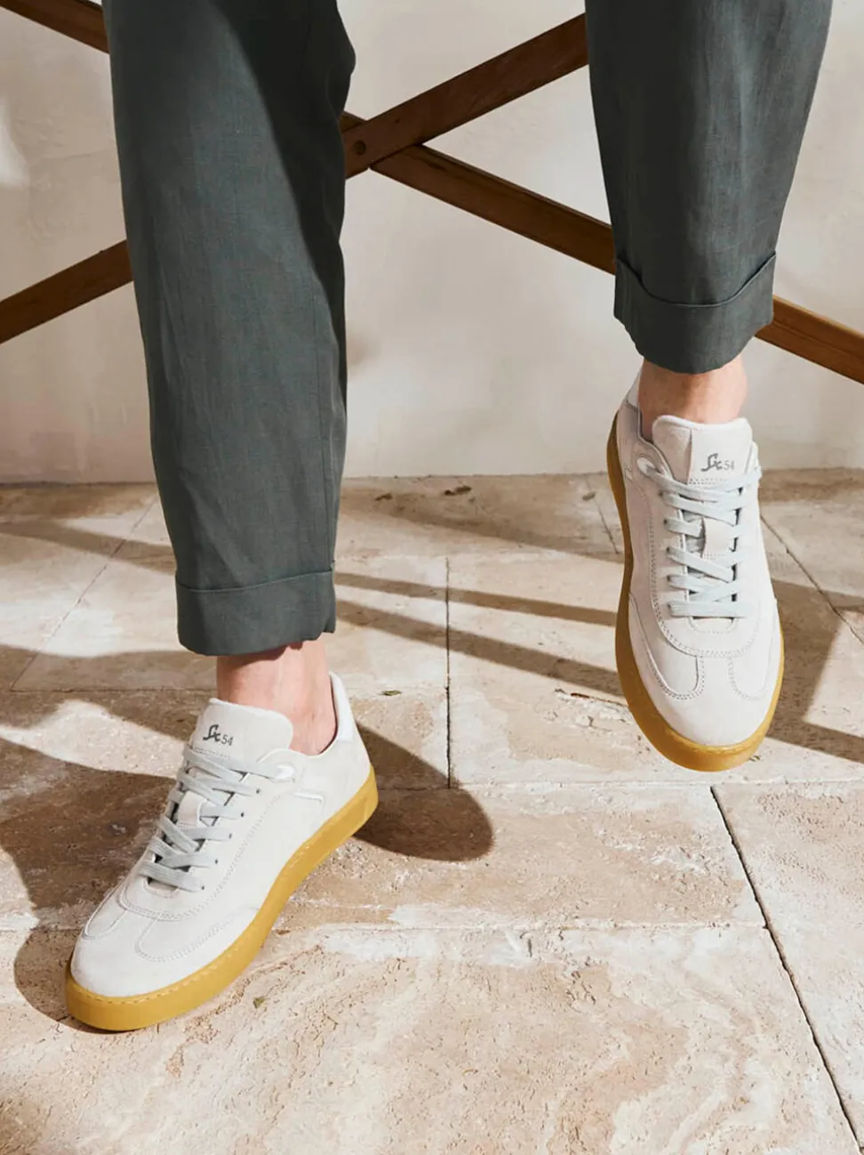 Sioux – Sneaker aus Veloursleder Hellgrau