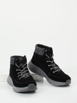Skechers – Schnürboots aus Veloursleder schwarz