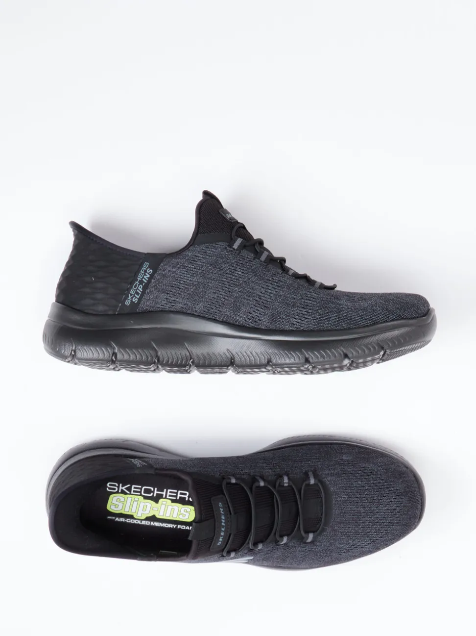 Skechers – Slip-On Sneaker aus gestricktem Textil schwarz