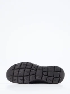 Skechers – Slip-On Sneaker aus gestricktem Textil schwarz