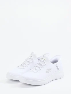 Skechers – Slip-On Sneaker aus Mesh-Textil weiß