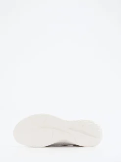 Skechers – Slip-On Sneaker aus Textil Weiß
