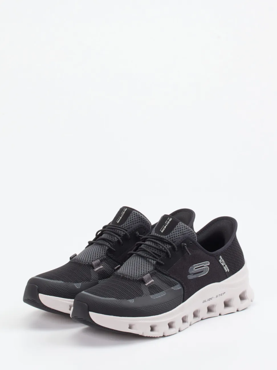 Skechers – Slip-On Sneaker aus Mesh in Schwarz