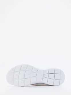 Skechers – Slip-On Sneaker aus Textilmesh Weiß
