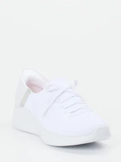 Skechers – Slip-On Sneaker aus Textil in Weiß