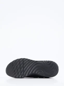 Skechers – Slip-On-Sneaker aus Textil schwarz