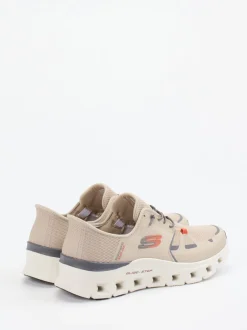 Skechers – Slip-On-Sneaker aus Mesh in Sandbeige