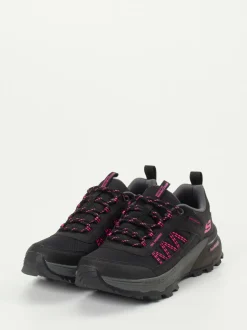 Skechers – Trail-Sneaker aus Textil in Schwarz