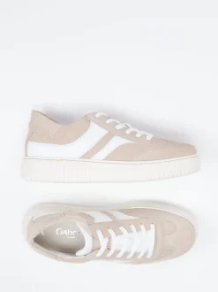 Sneaker