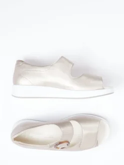 Solidus – Komfort-Sandalette aus Metallicleder Beige