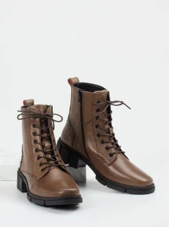 Solidus – Schnürboots aus Kalbleder mittelbraun