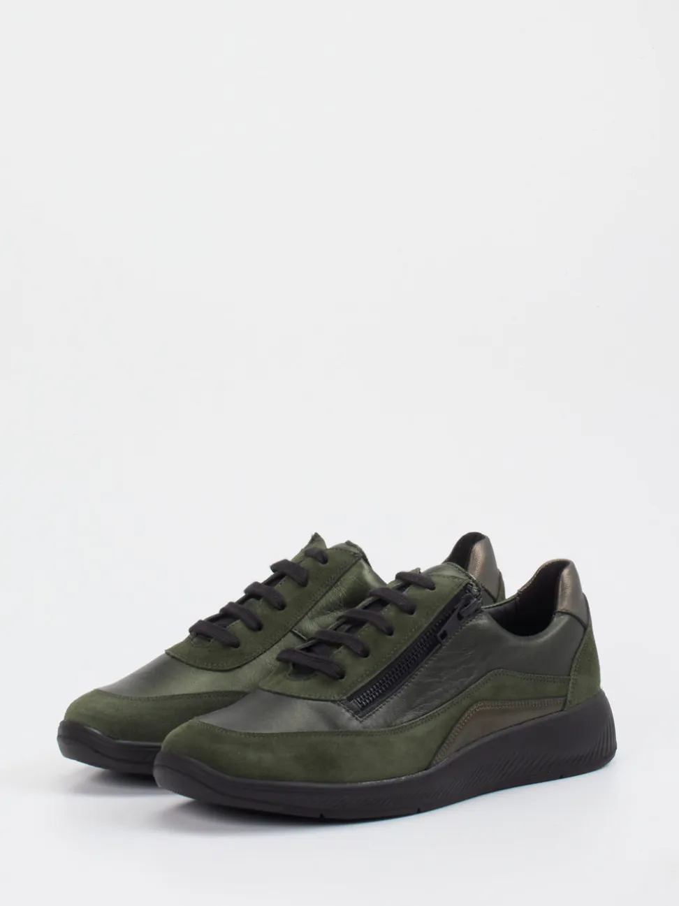 Solidus – Sneaker aus Leder in Olivgrün