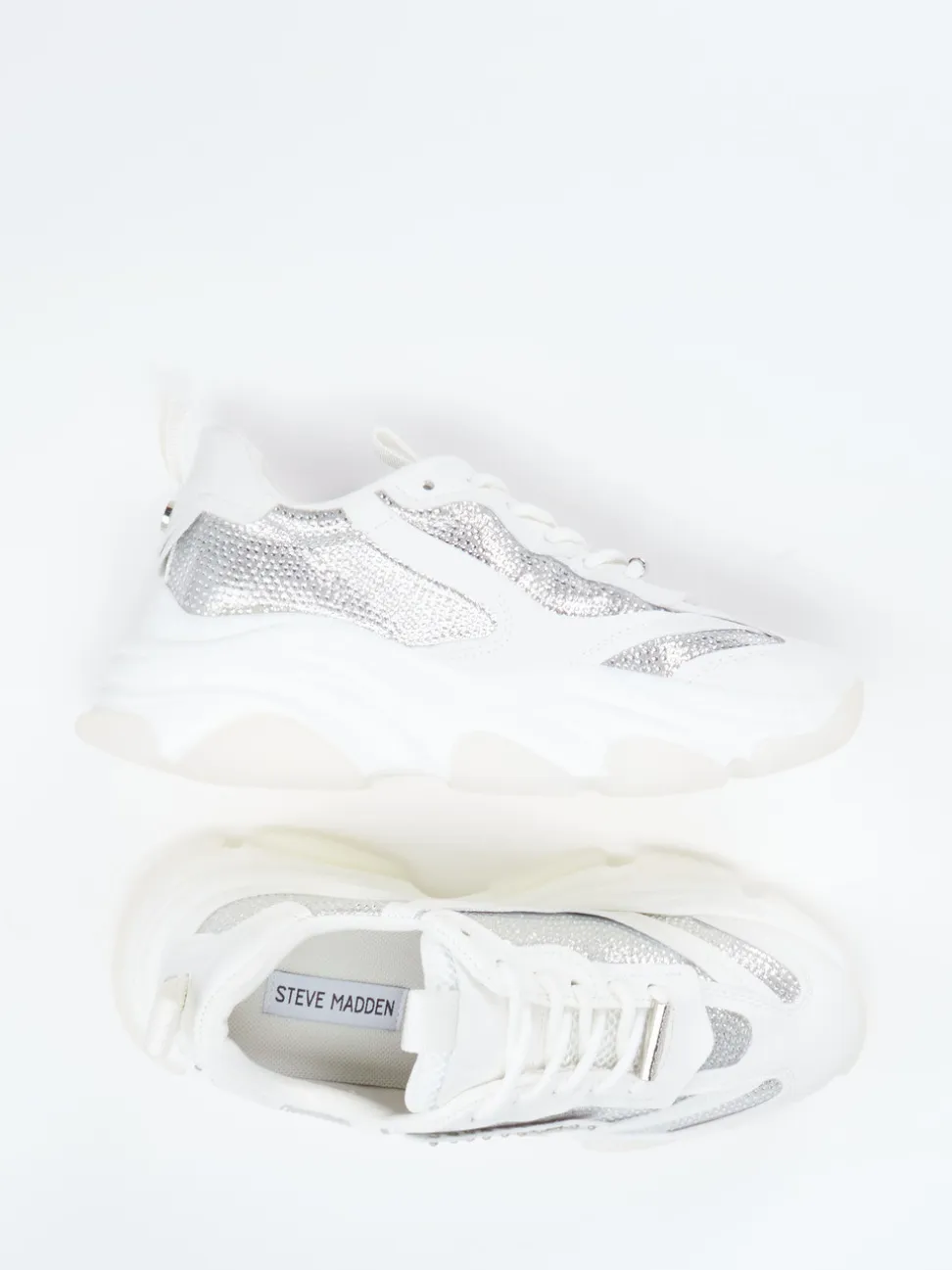 Steve Madden – Chunky Sneaker aus Metallicleder weiß