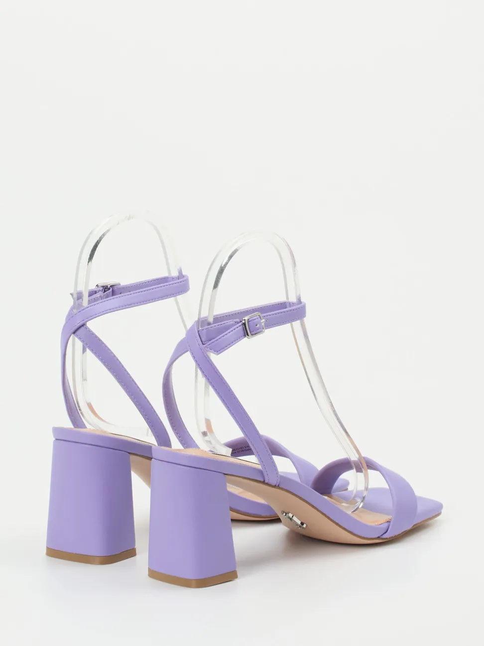 Steve Madden – Sandaletten aus Lederimitat in Flieder