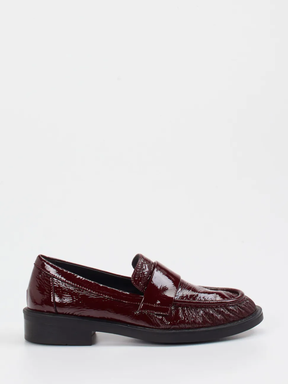 Strategia – Loafer aus Lackleder in Bordeauxrot