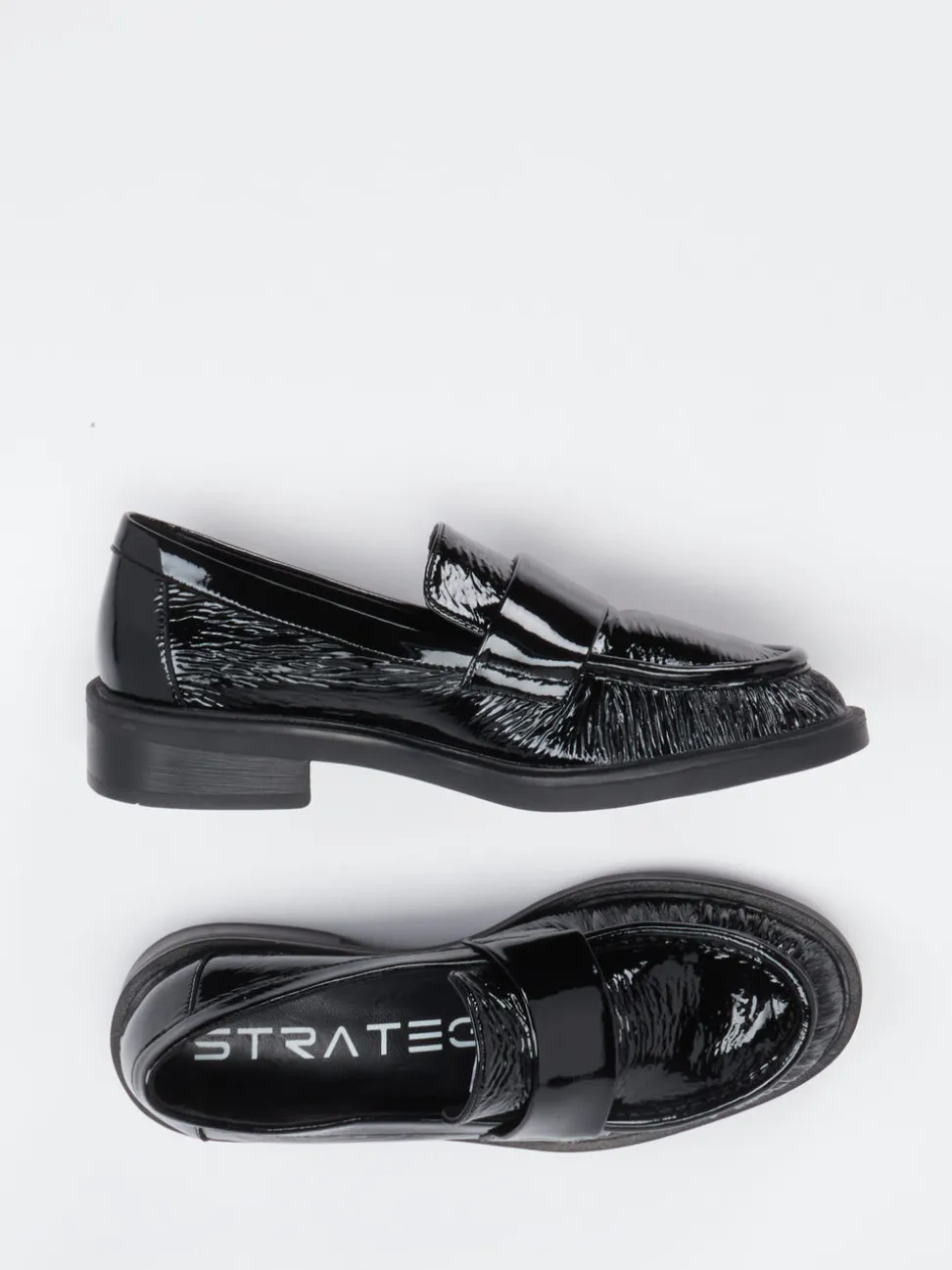 Strategia – Loafer aus Lackleder Schwarz