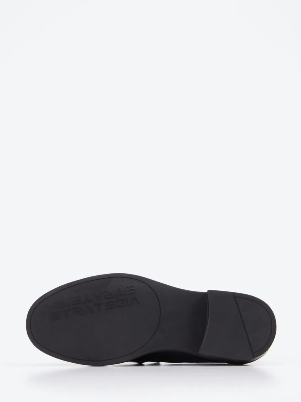 Strategia – Loafer aus Lackleder Schwarz