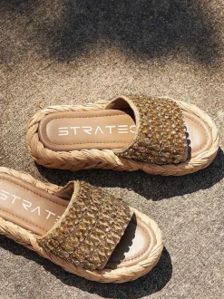 Strategia – Plateau-Sandale aus Metallic mit Bastoptik